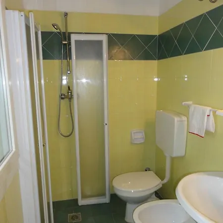 In With Fenced Garden *